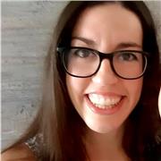 Profesora titulada en Enfermería desde hace más de 10 años. Con experiencia en diversas áreas del hospital